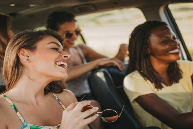 Friends in car